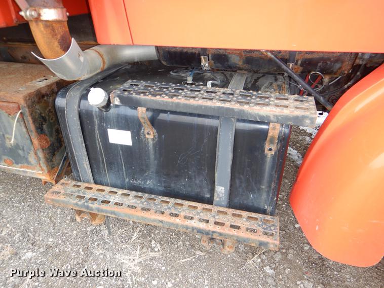 image for item DE0106 2003 Sterling LT7500 dump truck