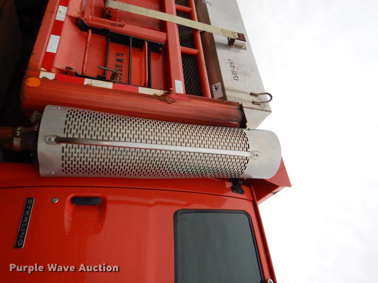 image for item DE0106 2003 Sterling LT7500 dump truck