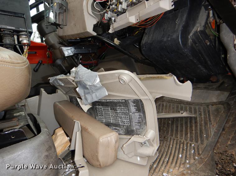 image for item DE0106 2003 Sterling LT7500 dump truck