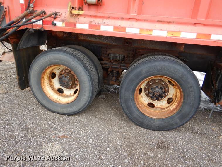 image for item DE0106 2003 Sterling LT7500 dump truck