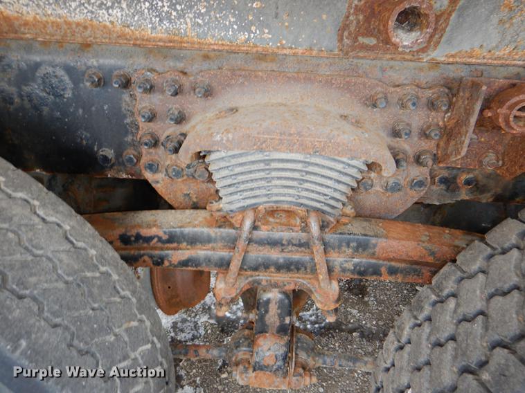 image for item DE0106 2003 Sterling LT7500 dump truck