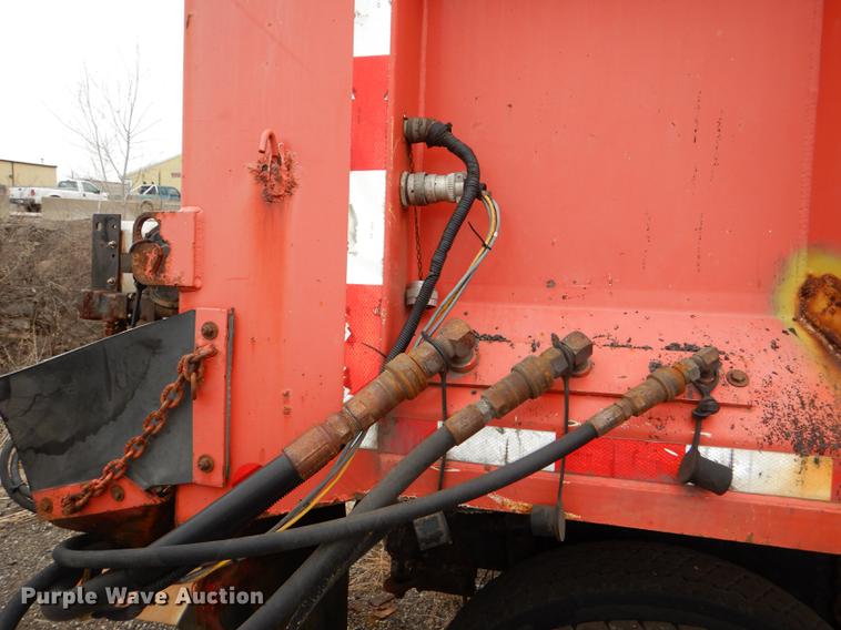 image for item DE0106 2003 Sterling LT7500 dump truck