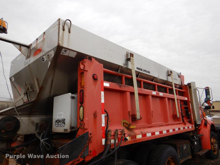 image for item DE0106 2003 Sterling LT7500 dump truck