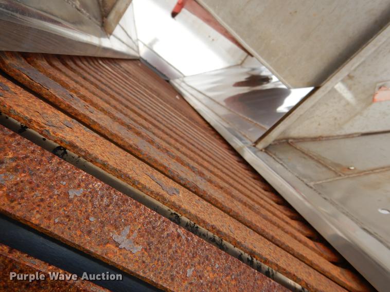 image for item DE0106 2003 Sterling LT7500 dump truck