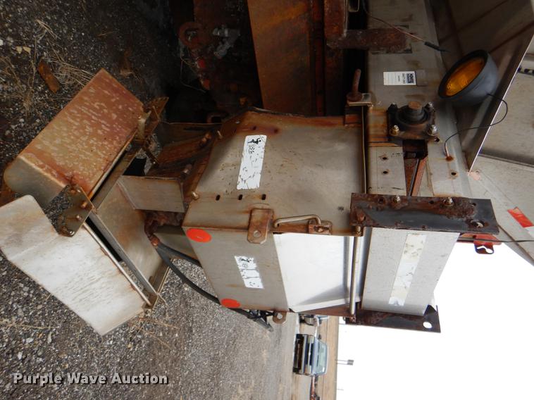 image for item DE0106 2003 Sterling LT7500 dump truck