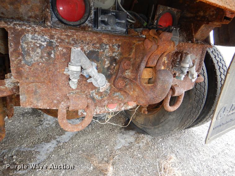 image for item DE0106 2003 Sterling LT7500 dump truck