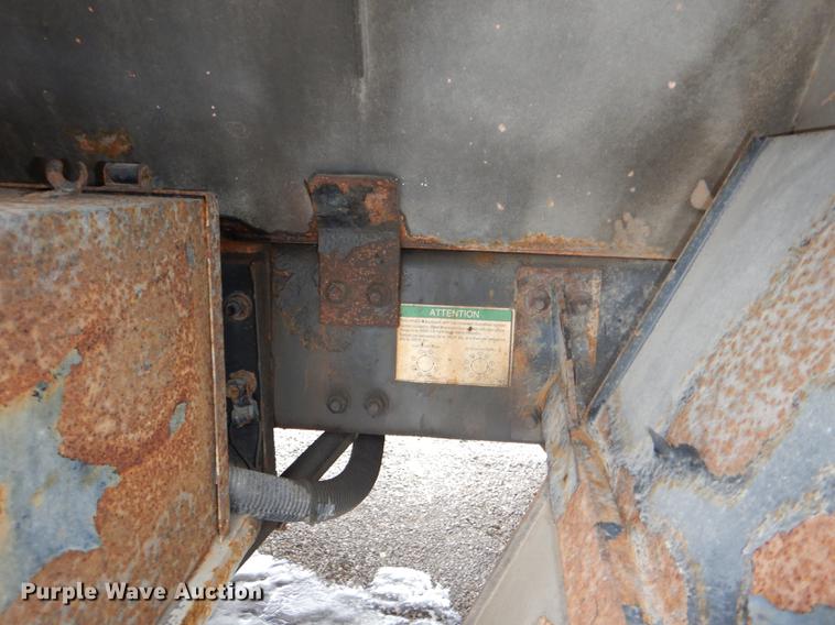 image for item DE0106 2003 Sterling LT7500 dump truck