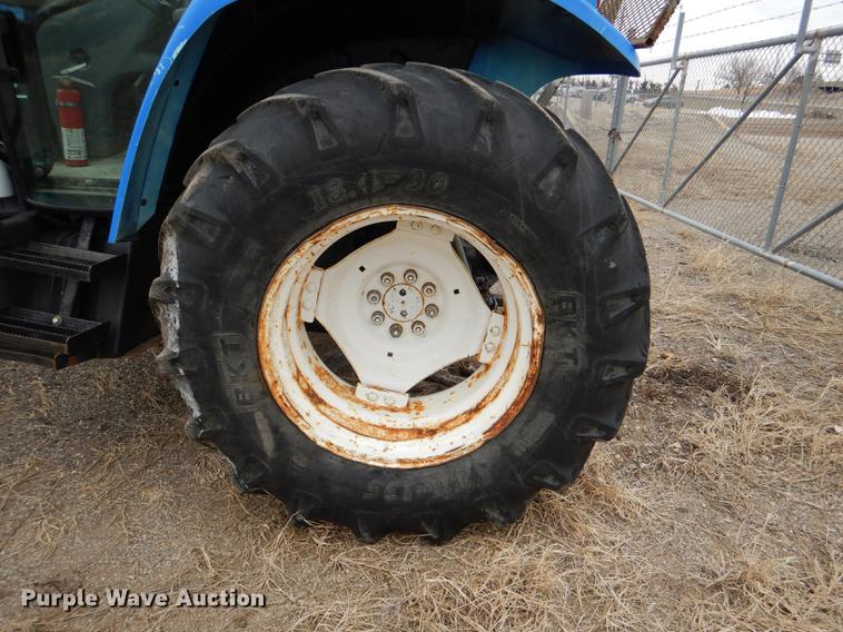 image for item DE0107 2002 New Holland TS100 tractor
