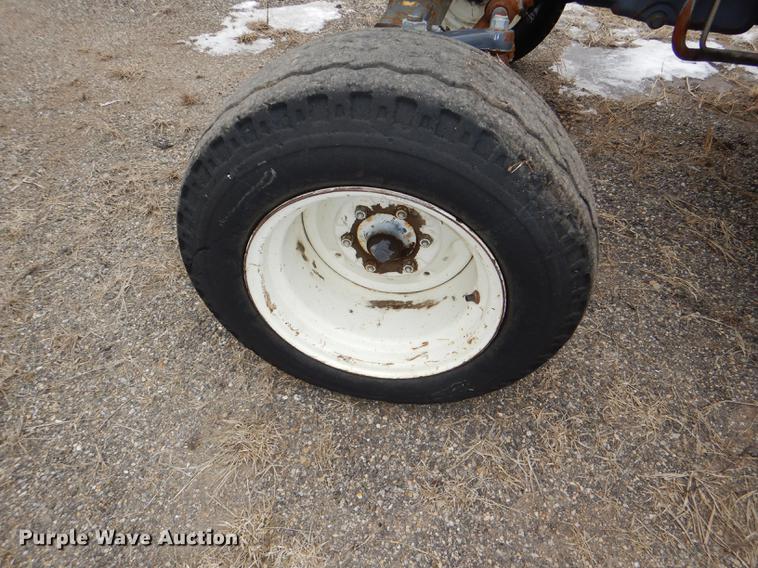 image for item DE0107 2002 New Holland TS100 tractor