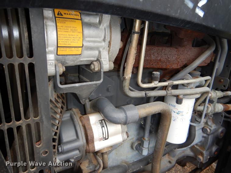 image for item DE0107 2002 New Holland TS100 tractor