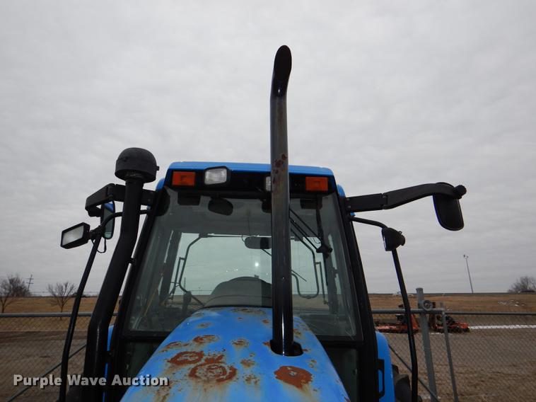 image for item DE0107 2002 New Holland TS100 tractor
