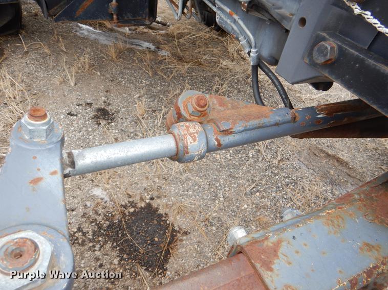 image for item DE0107 2002 New Holland TS100 tractor