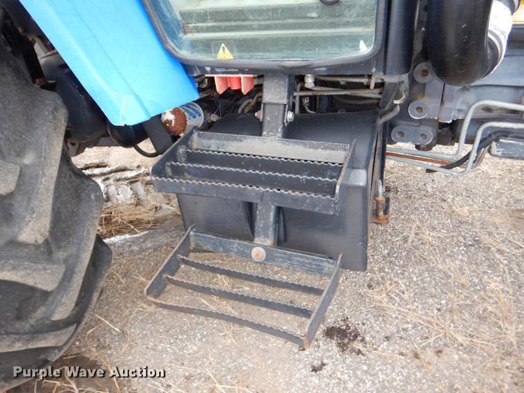 image for item DE0107 2002 New Holland TS100 tractor