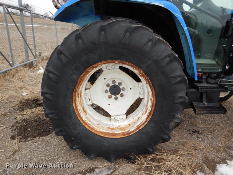 image for item DE0107 2002 New Holland TS100 tractor