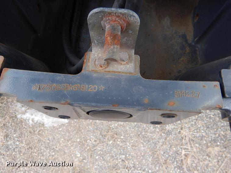 image for item DE0107 2002 New Holland TS100 tractor