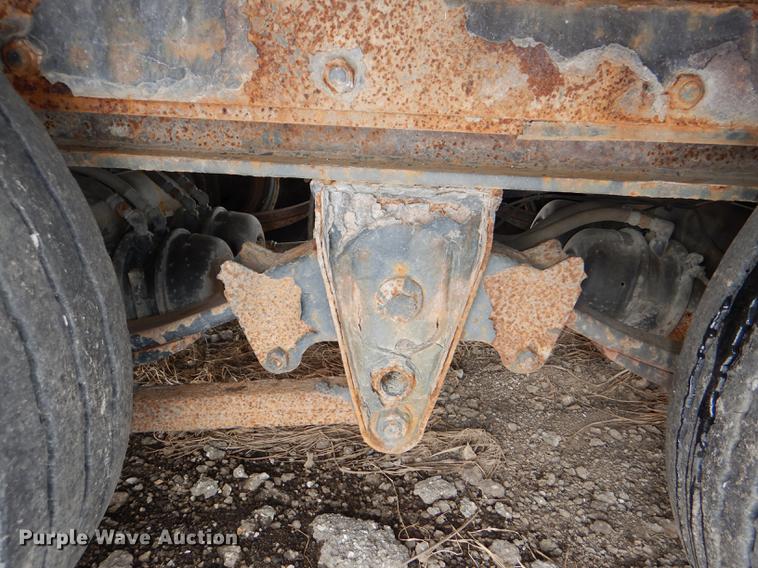 image for item DE0108 2006 Trail-Eze TE401 tilt deck equipment trailer