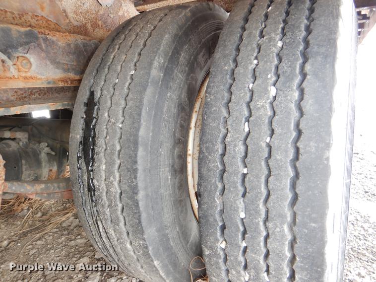 image for item DE0108 2006 Trail-Eze TE401 tilt deck equipment trailer