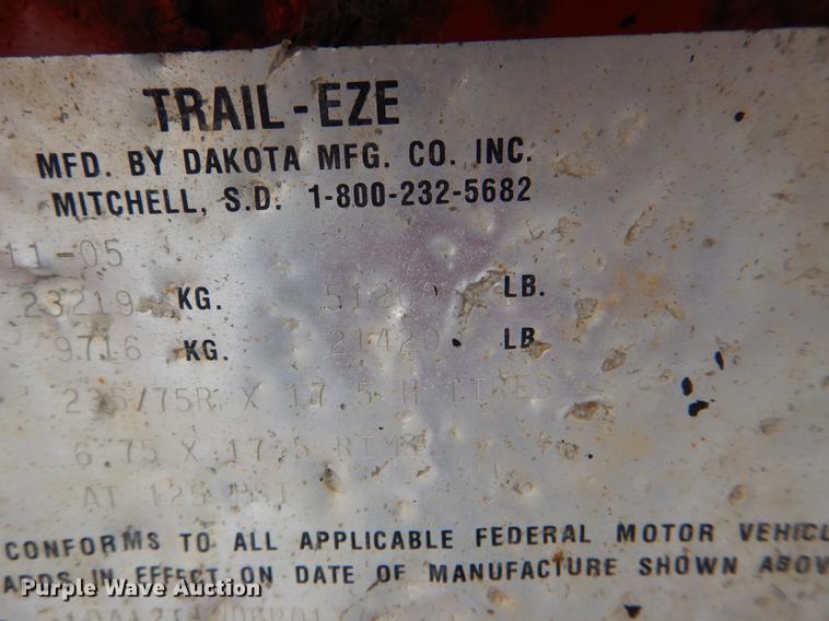 image for item DE0108 2006 Trail-Eze TE401 tilt deck equipment trailer