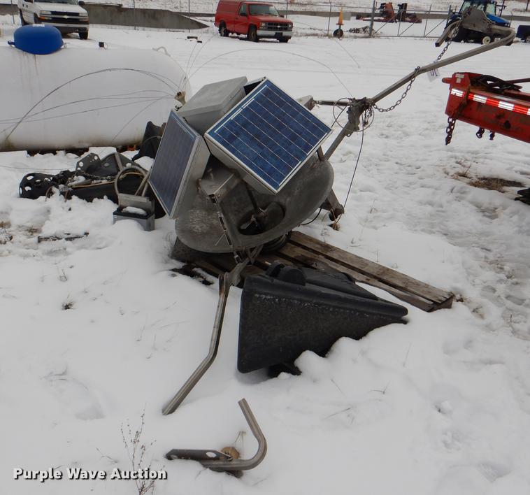 image for item DE0110 2005 Solarbee SB1250V12 circulation pump