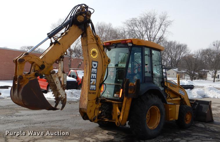 image for item DE0112 2003 John Deere 310G backhoe