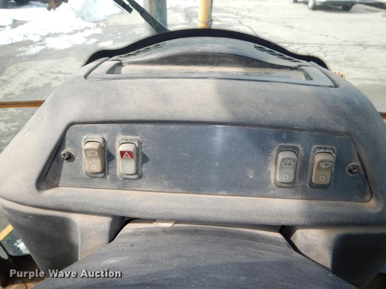 image for item DE0112 2003 John Deere 310G backhoe