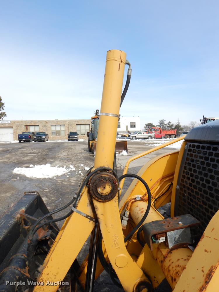 image for item DE0112 2003 John Deere 310G backhoe