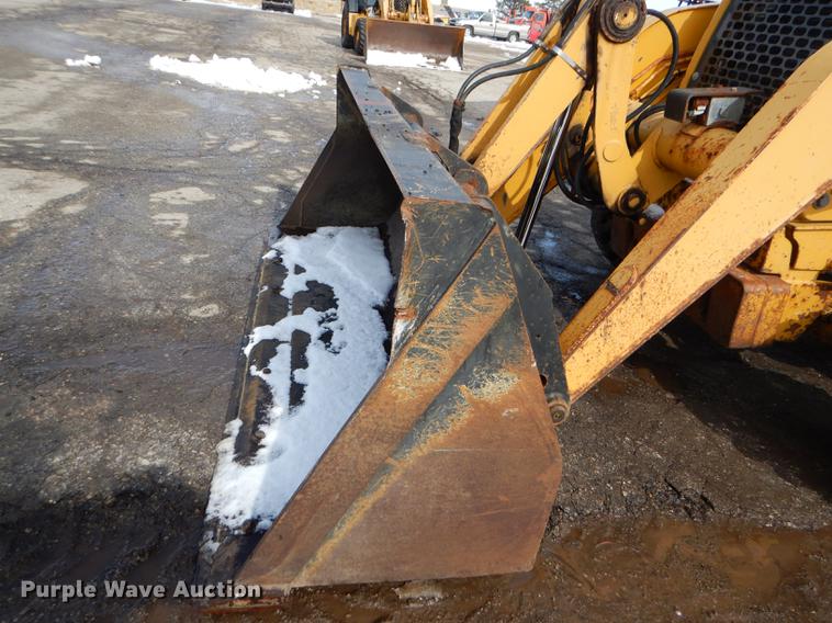 image for item DE0112 2003 John Deere 310G backhoe