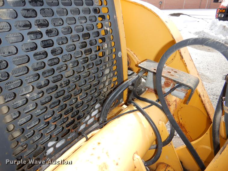 image for item DE0112 2003 John Deere 310G backhoe