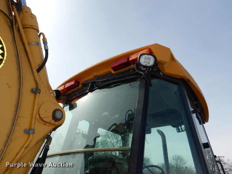 image for item DE0112 2003 John Deere 310G backhoe