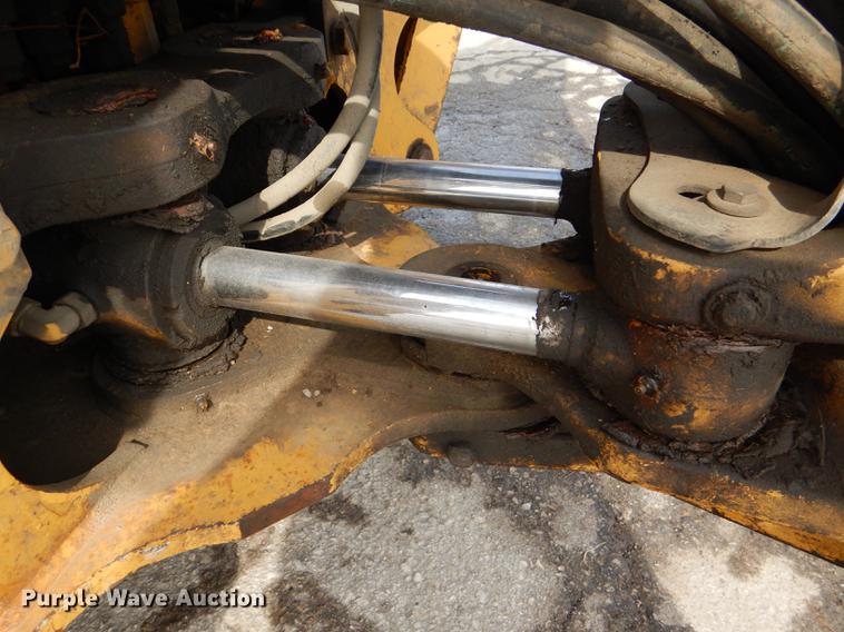 image for item DE0112 2003 John Deere 310G backhoe