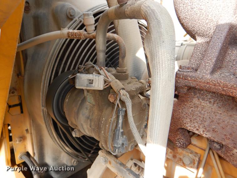 image for item DE0112 2003 John Deere 310G backhoe