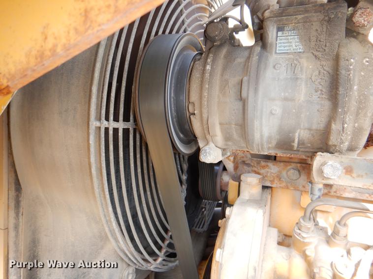 image for item DE0112 2003 John Deere 310G backhoe