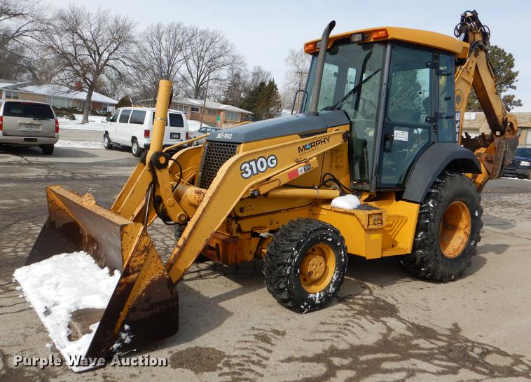 image for item DE0113 2003 John Deere 310G backhoe