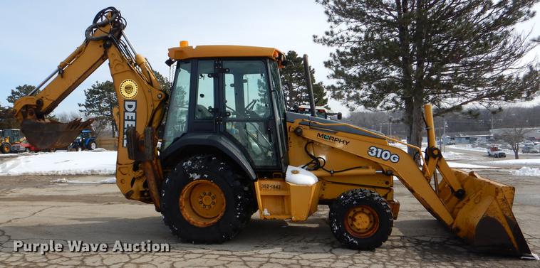 image for item DE0113 2003 John Deere 310G backhoe