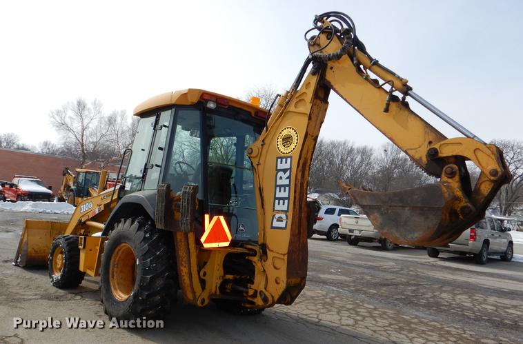 image for item DE0113 2003 John Deere 310G backhoe