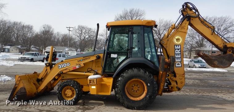image for item DE0113 2003 John Deere 310G backhoe