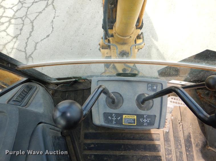 image for item DE0113 2003 John Deere 310G backhoe