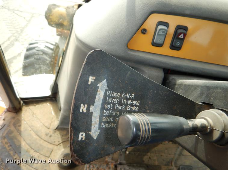 image for item DE0113 2003 John Deere 310G backhoe