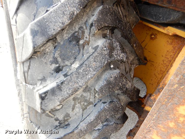 image for item DE0113 2003 John Deere 310G backhoe