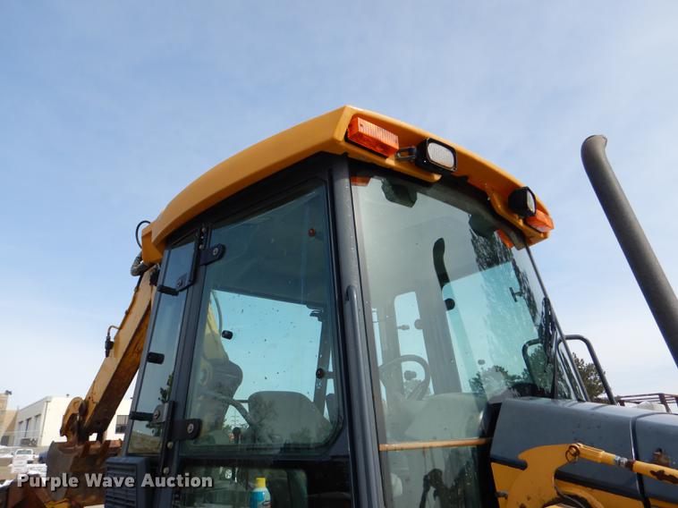 image for item DE0113 2003 John Deere 310G backhoe