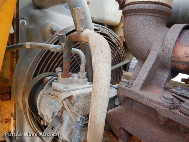 image for item DE0113 2003 John Deere 310G backhoe