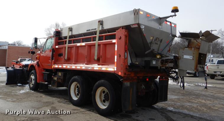 image for item DE0114 2003 Sterling LT7500 dump truck