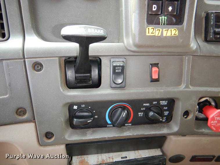 image for item DE0114 2003 Sterling LT7500 dump truck