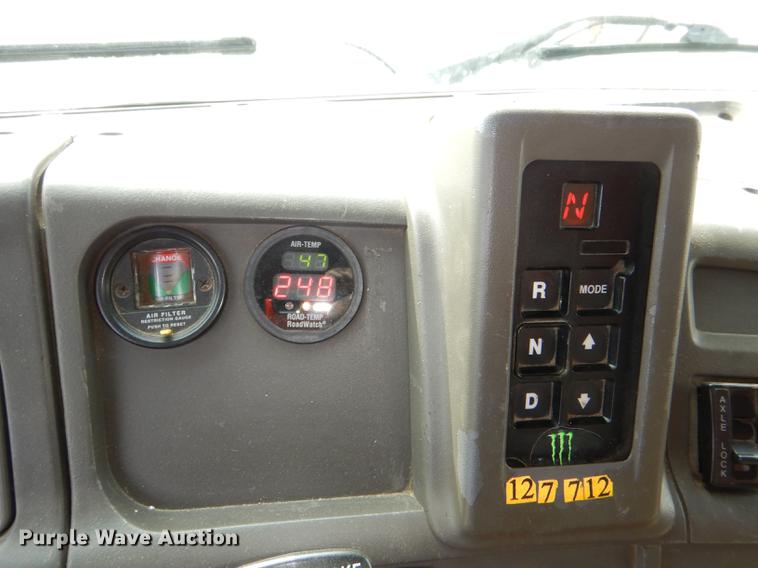 image for item DE0114 2003 Sterling LT7500 dump truck