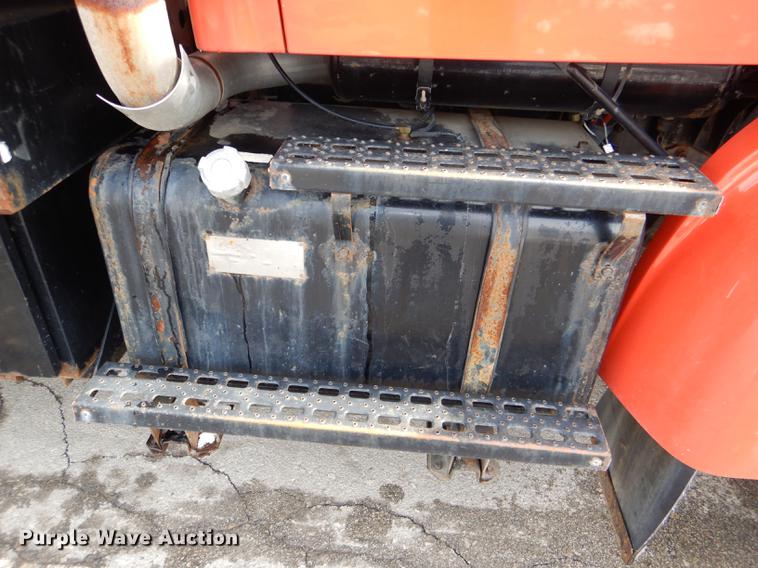 image for item DE0114 2003 Sterling LT7500 dump truck