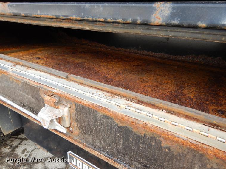 image for item DE0114 2003 Sterling LT7500 dump truck