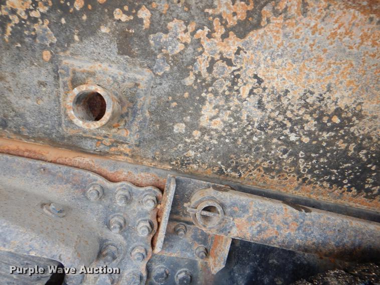 image for item DE0114 2003 Sterling LT7500 dump truck