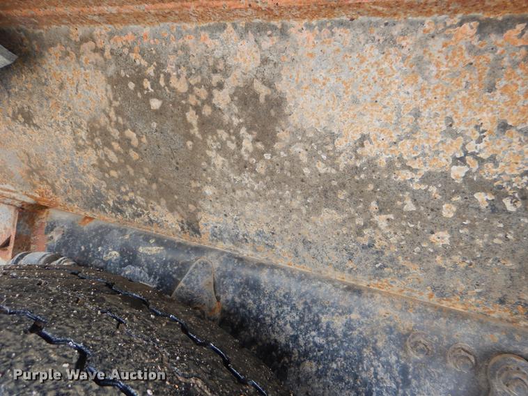 image for item DE0114 2003 Sterling LT7500 dump truck