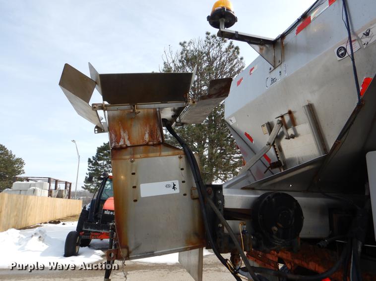 image for item DE0114 2003 Sterling LT7500 dump truck