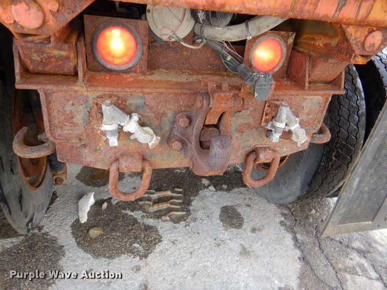 image for item DE0114 2003 Sterling LT7500 dump truck